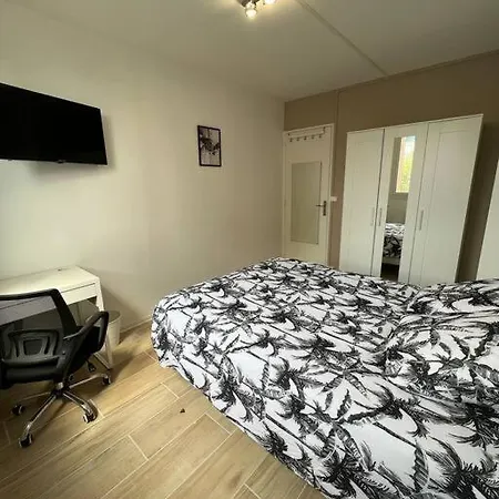 Contemporary Haven 아파트 Châtenay